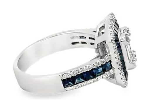 18K White Gold Ring with Natural Baguette-Cut Diamonds, Blue Sapphire Halo, and Outer Round Diamond Halo