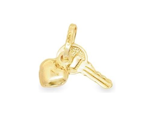 18K Yellow Gold Key and Heart Charm Pendant