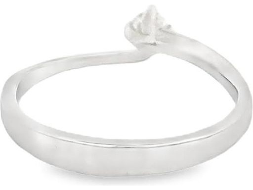 18K White Gold Solitaire Ring with Natural Round Diamond – 4-Prong Setting