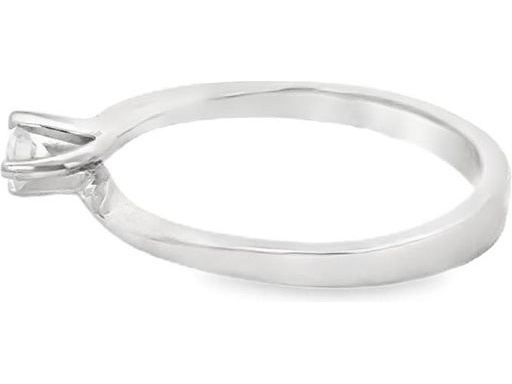 18K White Gold Solitaire Ring with Natural Round Diamond – 4-Prong Setting