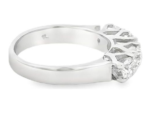 18K White Gold Four-Stone Ring with Natural Round Diamonds and Decorative Gallery Design