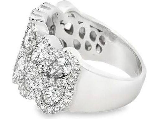 18K White Gold Wide Band Ring with Natural Pear-Shaped and Round Diamonds