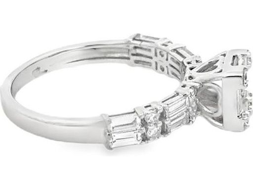 18K White Gold Ring with Natural Baguette and Round Diamonds
