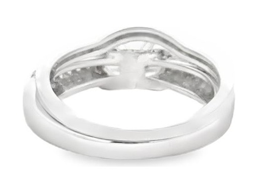 18K White Gold Two-Piece Ring Set with Natural Round Diamonds – Center Stone Customizable