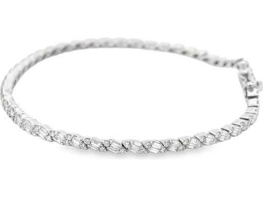 18K White Gold Tennis Bracelet with Alternating Natural Baguette and Round Diamonds