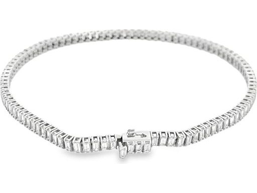 18K White Gold Tennis Bracelet with Natural Baguette Diamonds