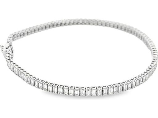 18K White Gold Tennis Bracelet with Natural Baguette Diamonds