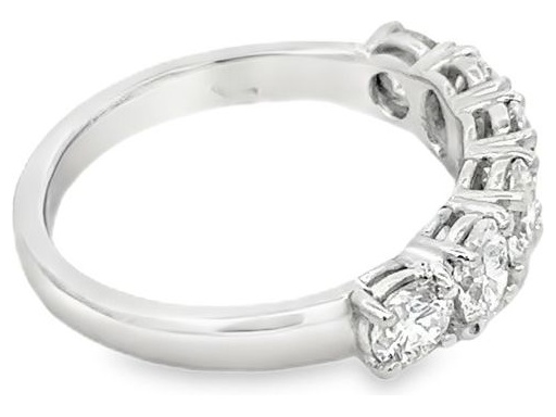 18K White Gold Ring with Four Oval-Cut and Two Round Natural Diamonds