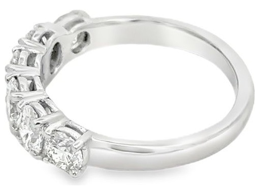 18K White Gold Ring with Four Oval-Cut and Two Round Natural Diamonds