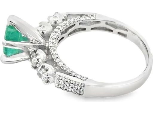 18K White Gold Ring with Oval-Cut Emerald, Natural Round Diamonds, and Pavé-Set Diamonds on the Band