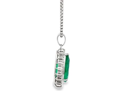 GIA Certified Natural Colombian pear-shaped Emerald and Diamond Pendant in Platinum ,with matching platinum chain 