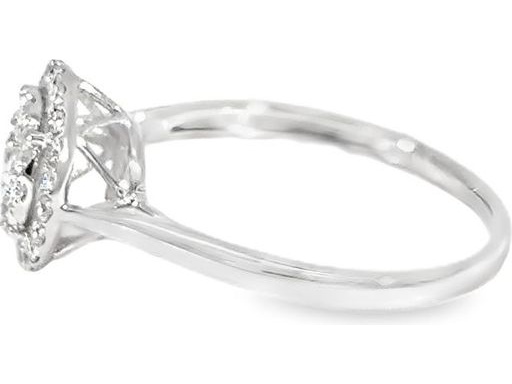18K White Gold Cluster Ring with Natural Diamonds