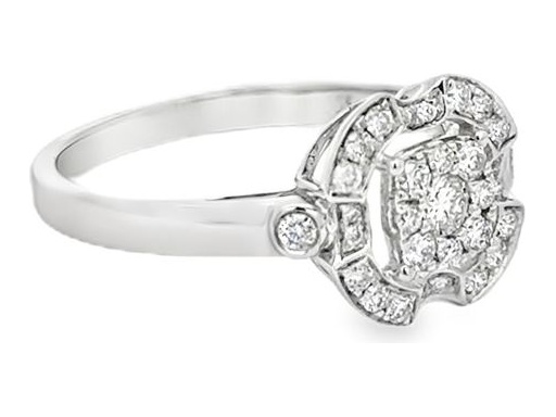 18K White Gold Cluster Ring with Natural Diamonds