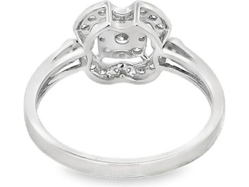 18K White Gold Cluster Ring with Natural Diamonds