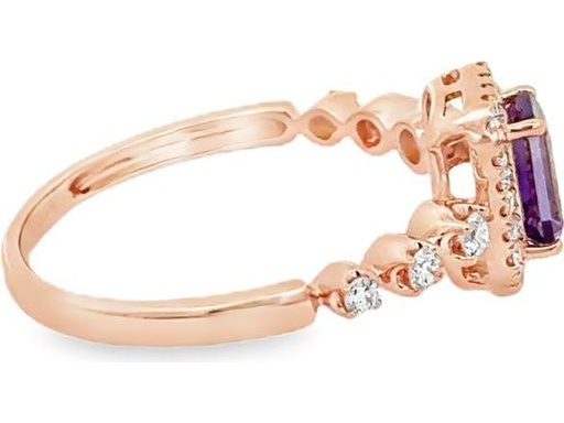 18K Rose Gold Emerald-Cut Amethyst Ring with Natural Diamonds