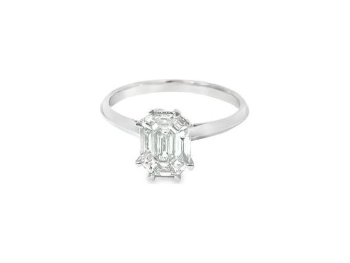 18K White Gold Ring with Natural Emerald-Cut Cluster Diamonds